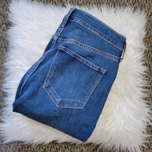 NWT Old Navy Power Straight Distressed Denim Size 6 - Picture 11 of 16
